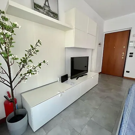 Santa Giulia Terrace - 15 Mins Center Appartement Milan